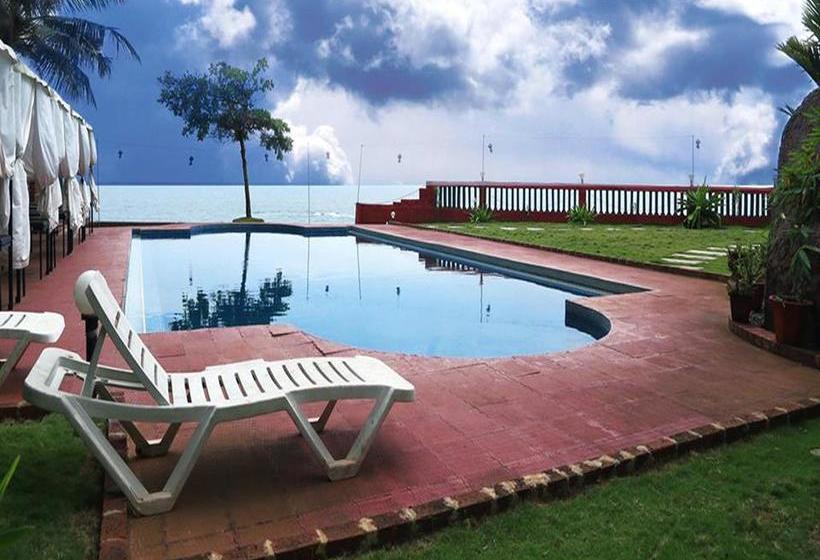 Hotel Mascot Beach Resort 4