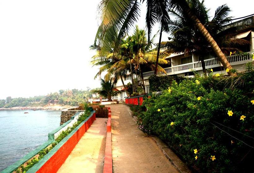 Hotel Mascot Beach Resort 5