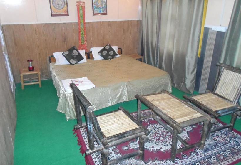 Bed and Breakfast Mcleodganj Homestay 13