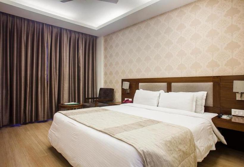 Hotel Forest Avenue 1