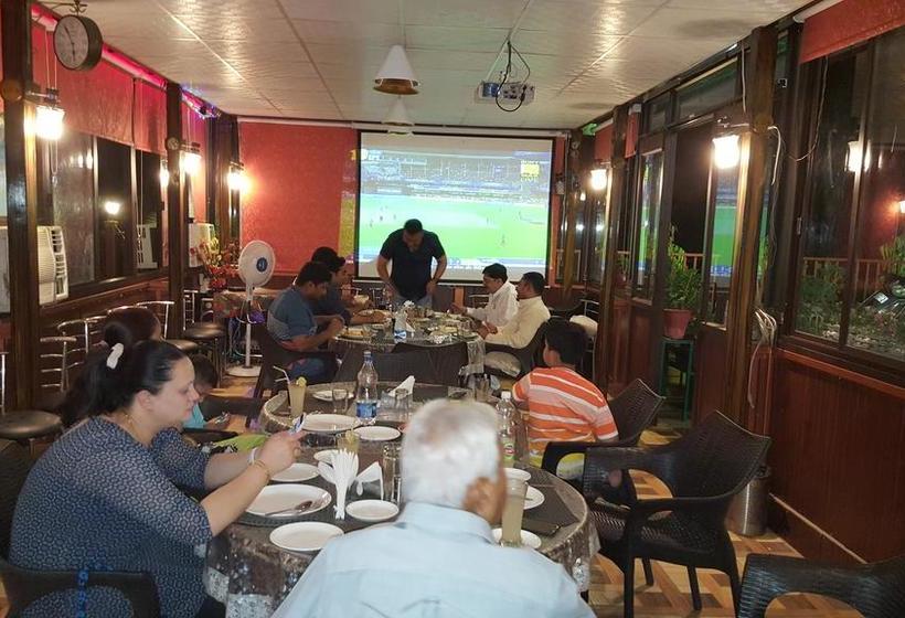 Hotel Rajpur Heights 16