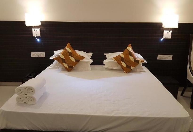 Hotel Rajpur Heights 8