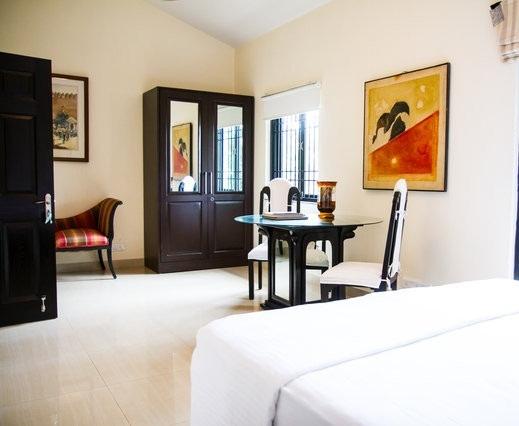 Hotel 1265 Crescent Villa 19