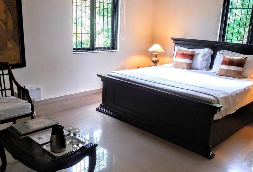 Hotel 1265 Crescent Villa 5