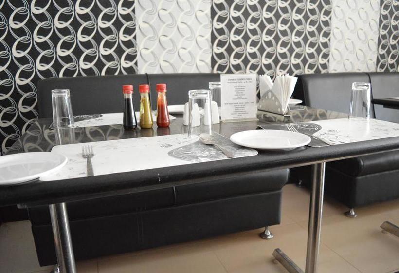 Hotel The Sutrupti 13