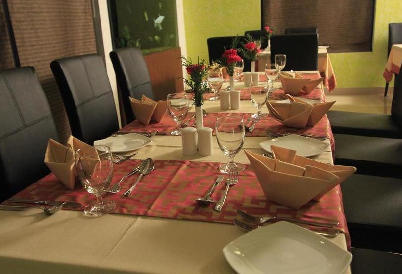 Hotel Park Residency 7