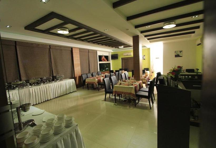 Hotel Park Residency 9