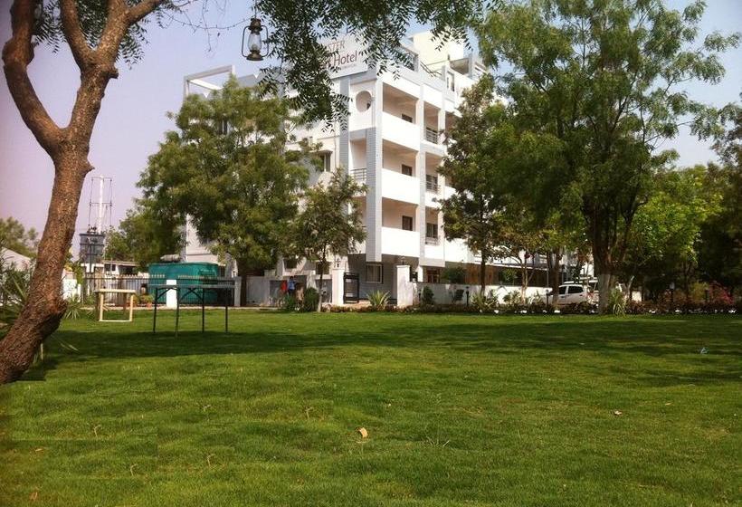 Hotel Oyster Airport 1