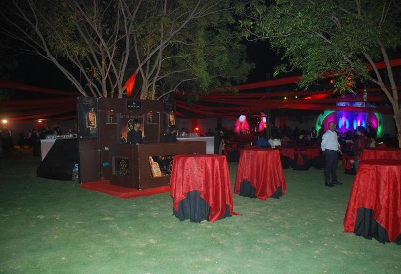 Hotel Oyster Airport 7