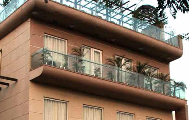 Hotel The Signature Leaf