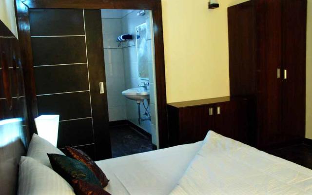 Hotel The Signature Leaf 13