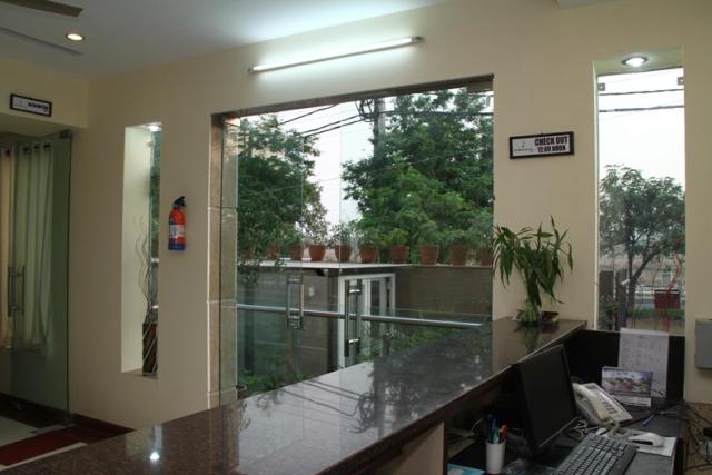 Hotel The Signature Leaf 2