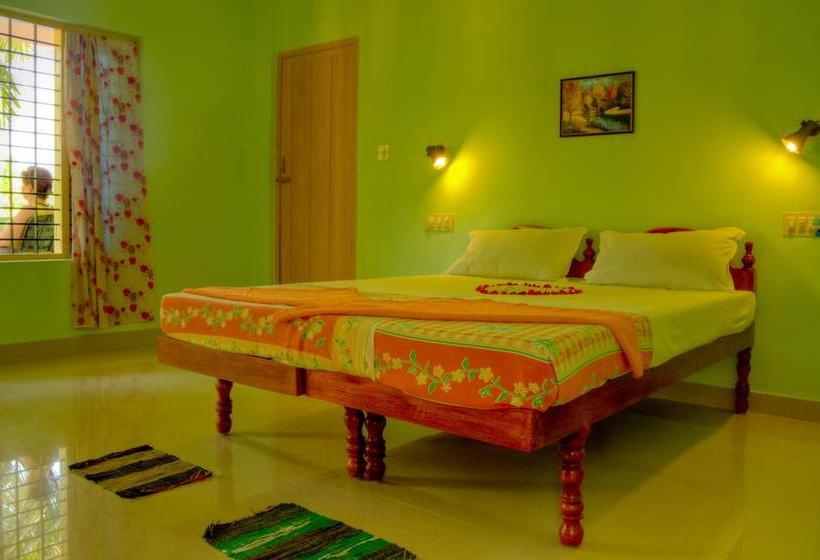 Resort Shirleys Beach 1