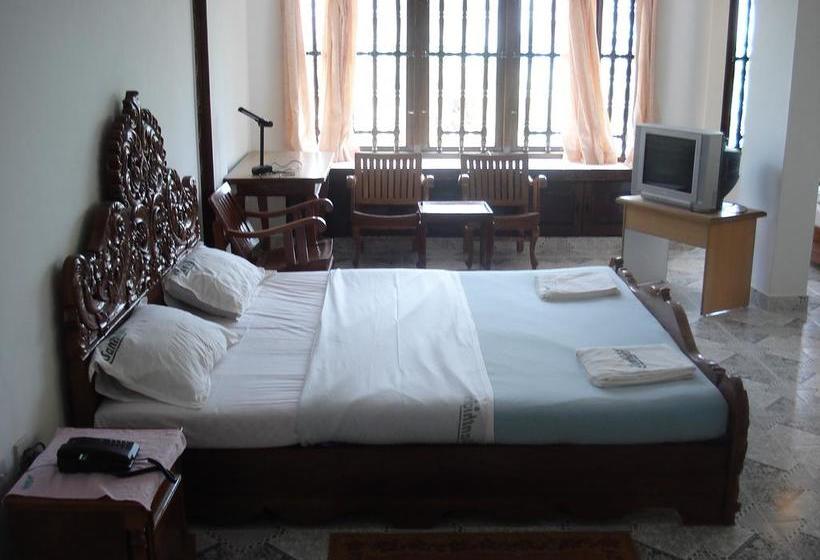 Resort Shirleys Beach 4