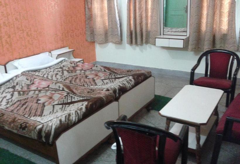 Radiant Ymca Tourist Hostel 2