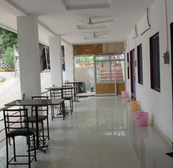 Hotel Vrindavan 17
