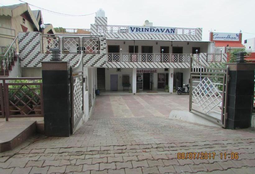 Hotel Vrindavan 2