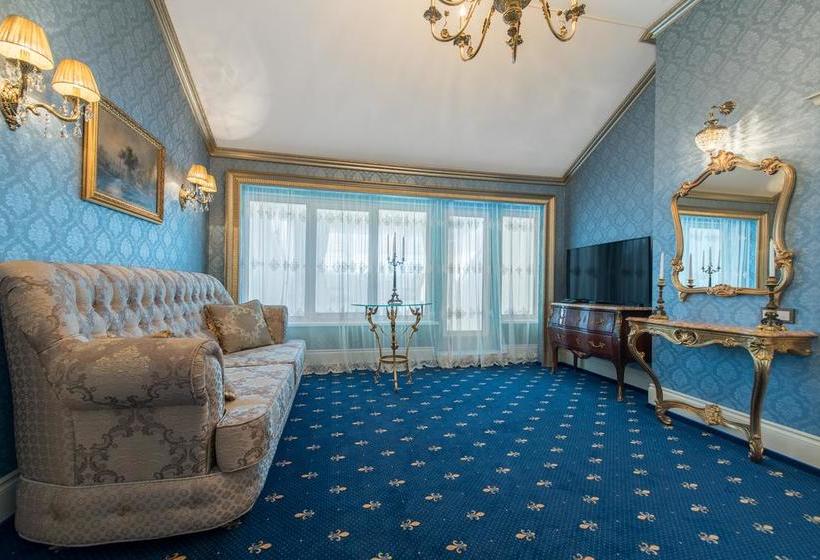 Boutique Hotel Turgenev 1