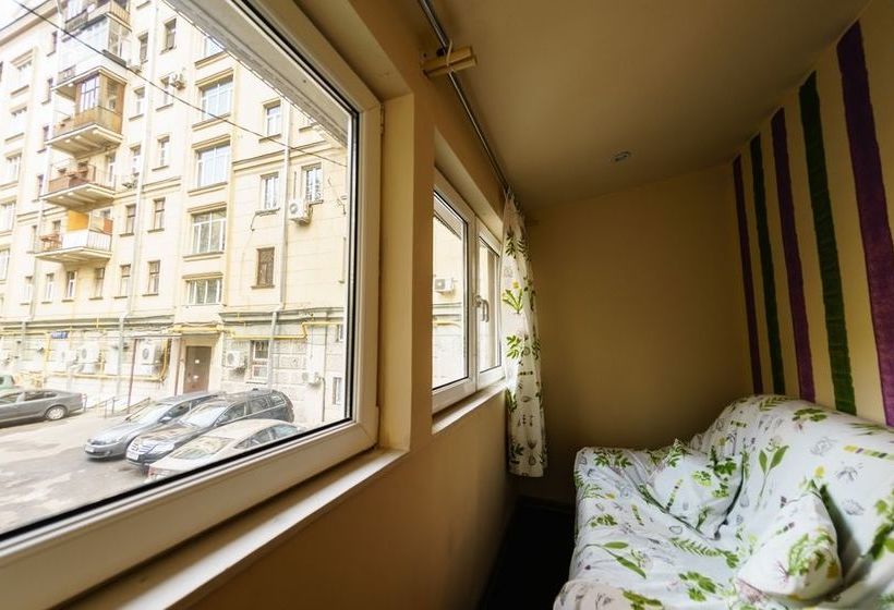 Hotel Croissant Bakery And 12