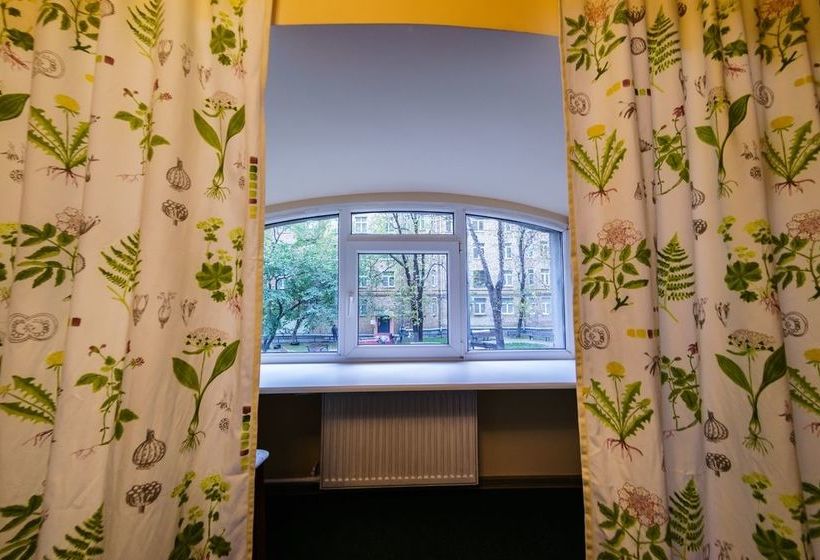 Hotel Croissant Bakery And 15