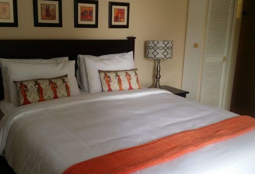 Bed and Breakfast Sollunaa Guesthouse Sandton