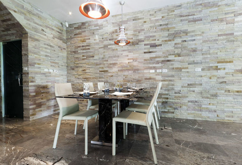 The Promenade Villa By Holiplanet 8