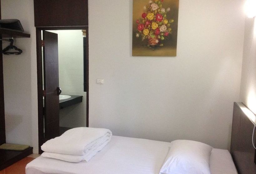 Hotel Koko Hut Resort 1