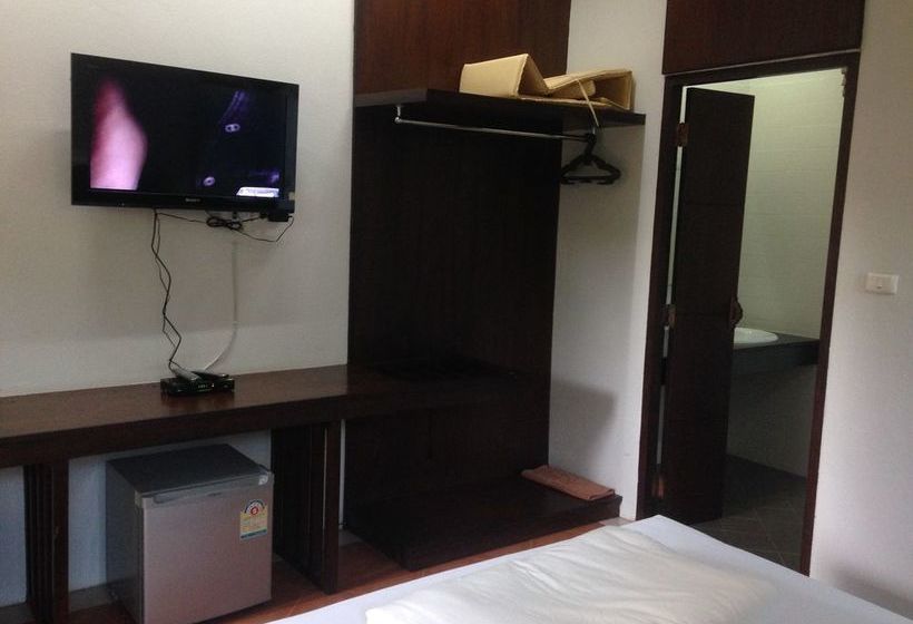 Hotel Koko Hut Resort 6