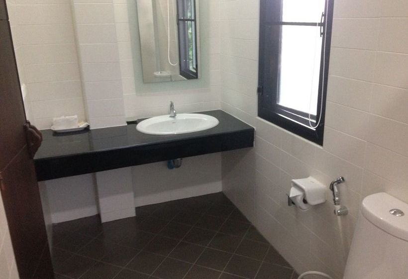 Hotel Koko Hut Resort 8