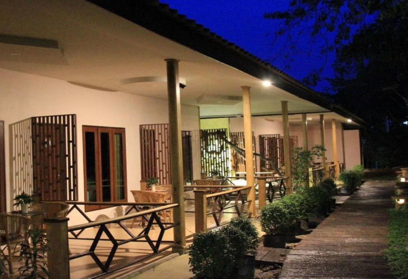 Hotel Poohbar Resort & Lotusdive 2