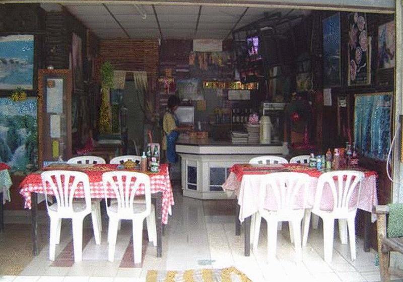 Hostel Na Na Chart Phuket 5