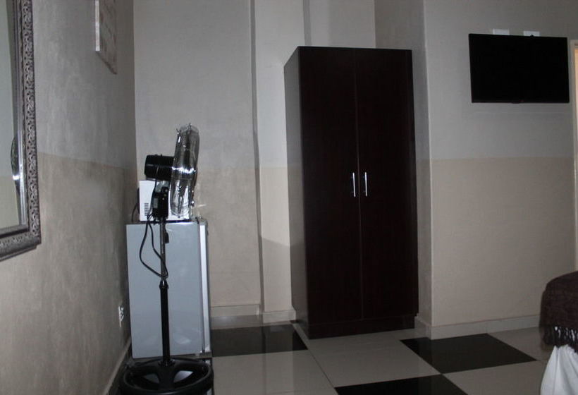 Pensión Miraton Guest Lodge 10