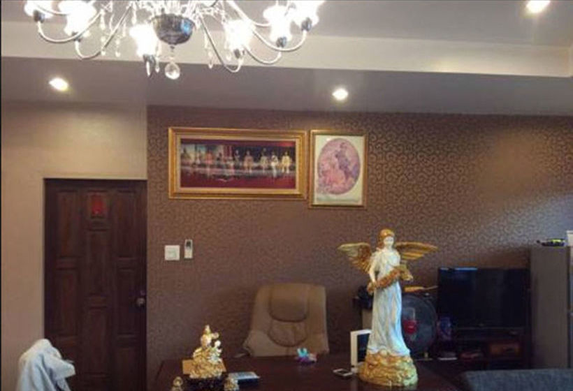 Hotel The Sales' Hub Lubdee 10