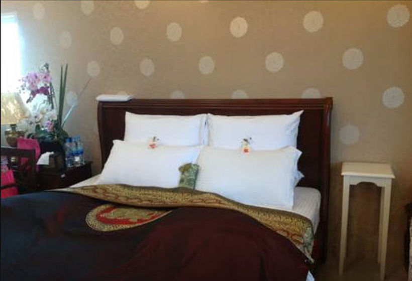 Hotel The Sales' Hub Lubdee 3