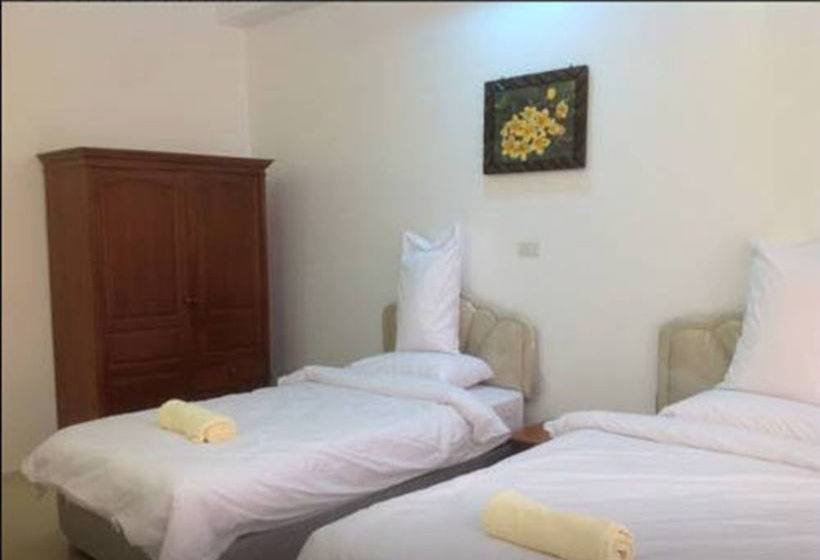 Hotel The Sales' Hub Lubdee 4