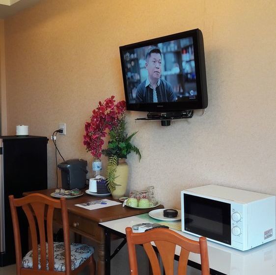 Hotel The Sales' Hub Lubdee 5