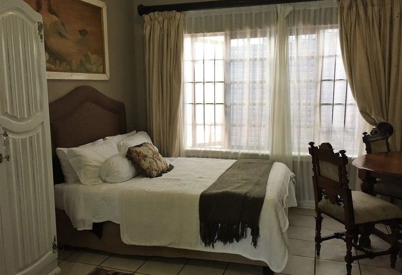 Waterhouse Guest Lodge In Waterkloof 1