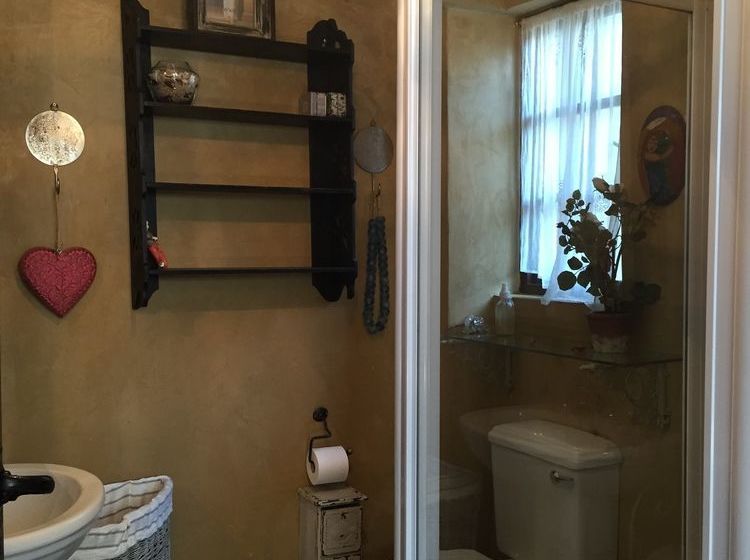 Waterhouse Guest Lodge In Waterkloof 13