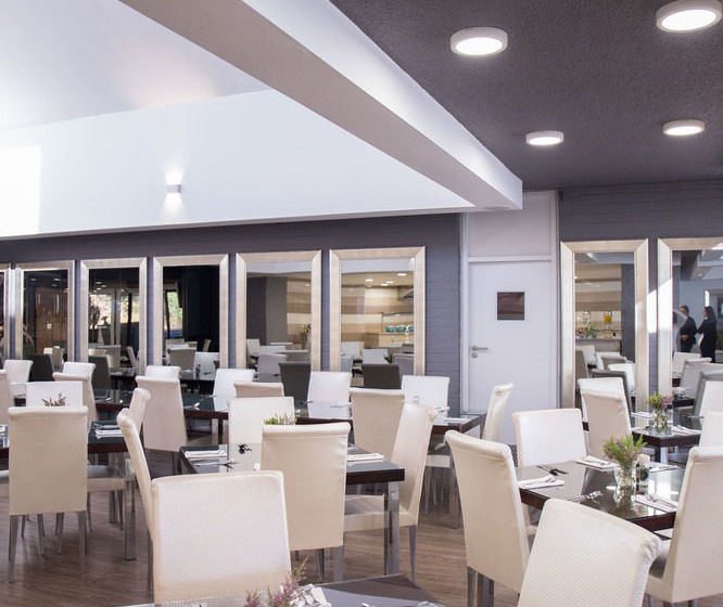 Hotel Fnb Conference Centre 15