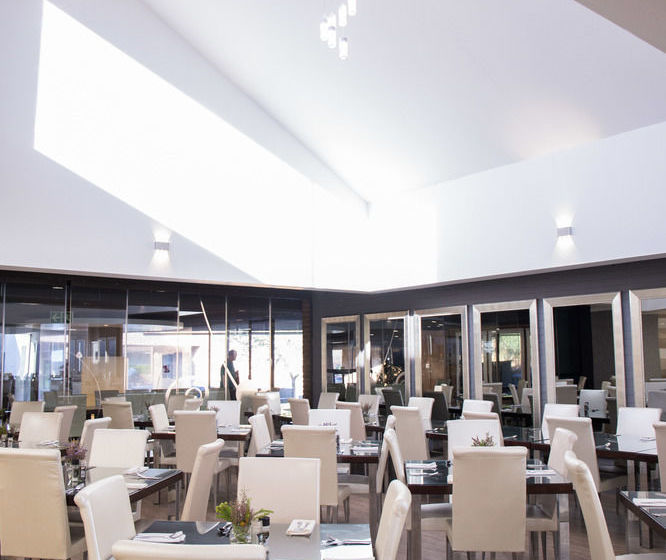 Hotel Fnb Conference Centre 17