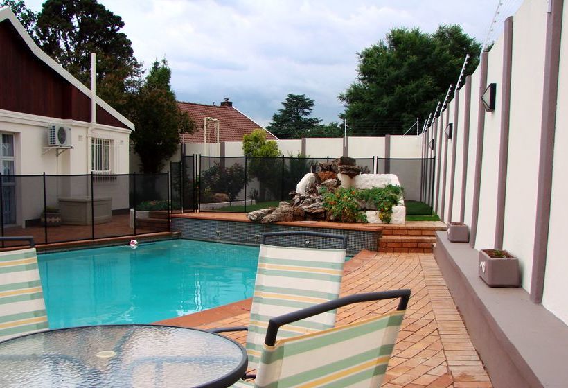 Pension 17 On 13th Guest House 6