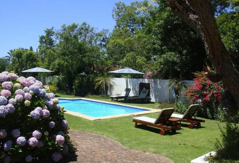 Pension The Garden Villa Guesthouse 16