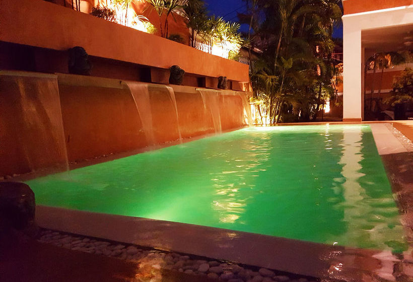 Hide Land Pattaya Luxurious Tropical Villa 11