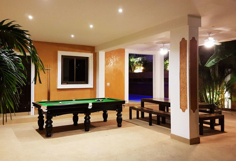 Hide Land Pattaya Luxurious Tropical Villa 16