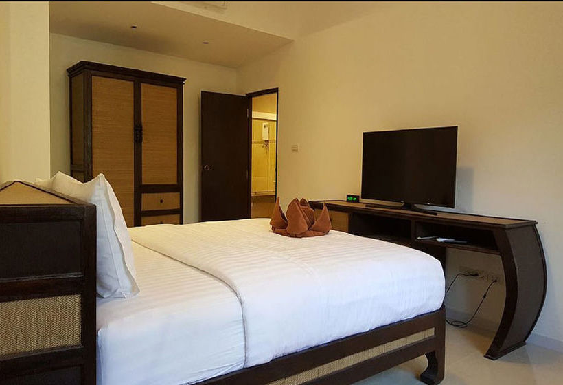 Hide Land Pattaya Luxurious Tropical Villa 3