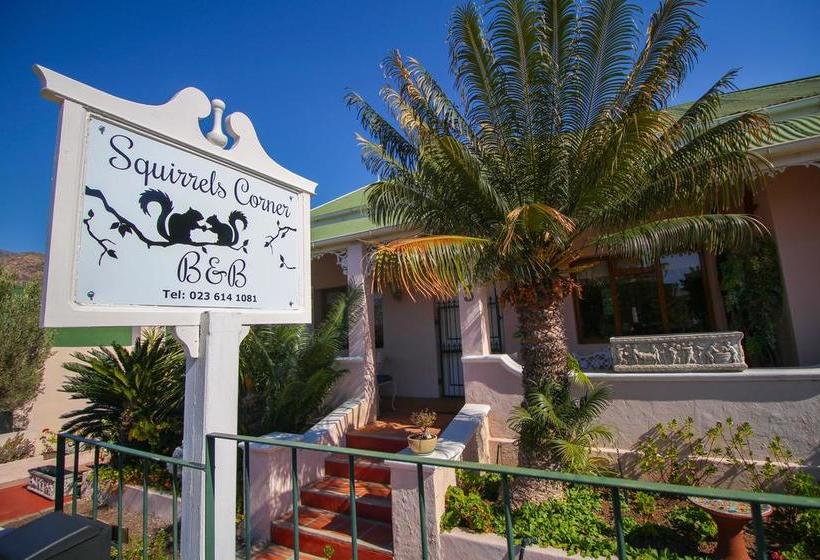 Bed and Breakfast Squirrels Corner 3