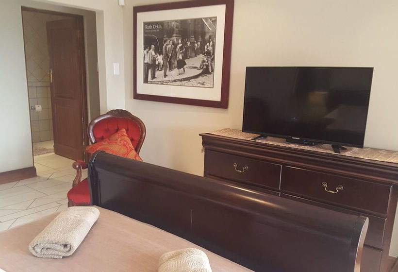 Bed and Breakfast Mt Horeb Manor 6