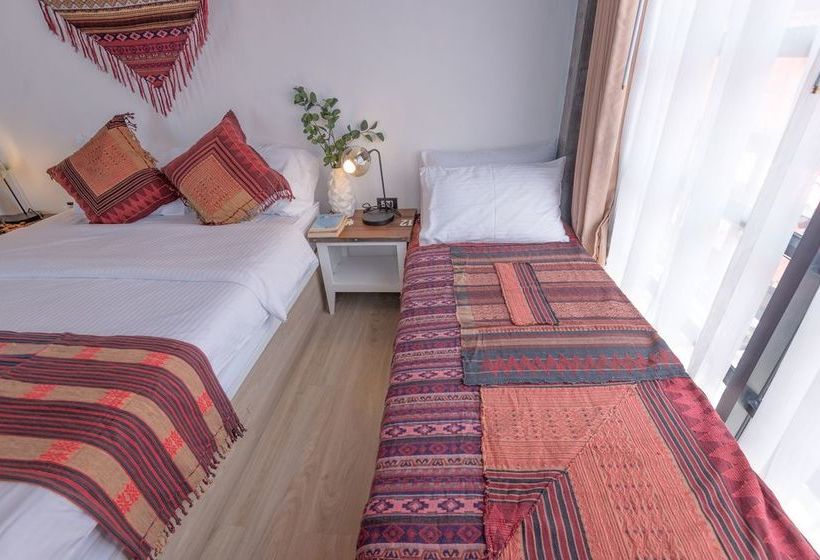 Pension Buffalo Thai Cafe And Bistro 15