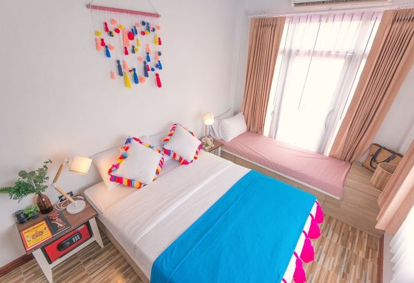 Pension Buffalo Thai Cafe And Bistro 17