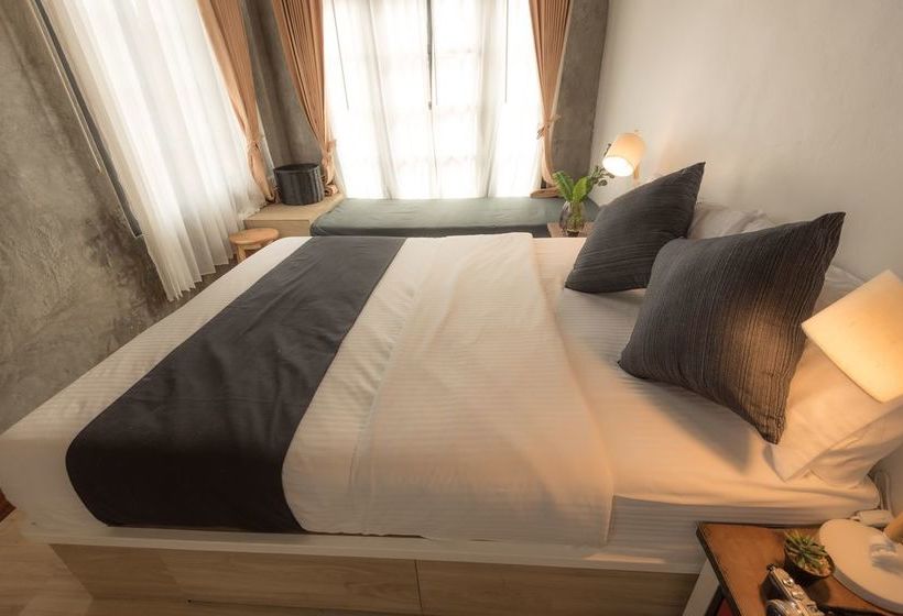 Pension Buffalo Thai Cafe And Bistro 2